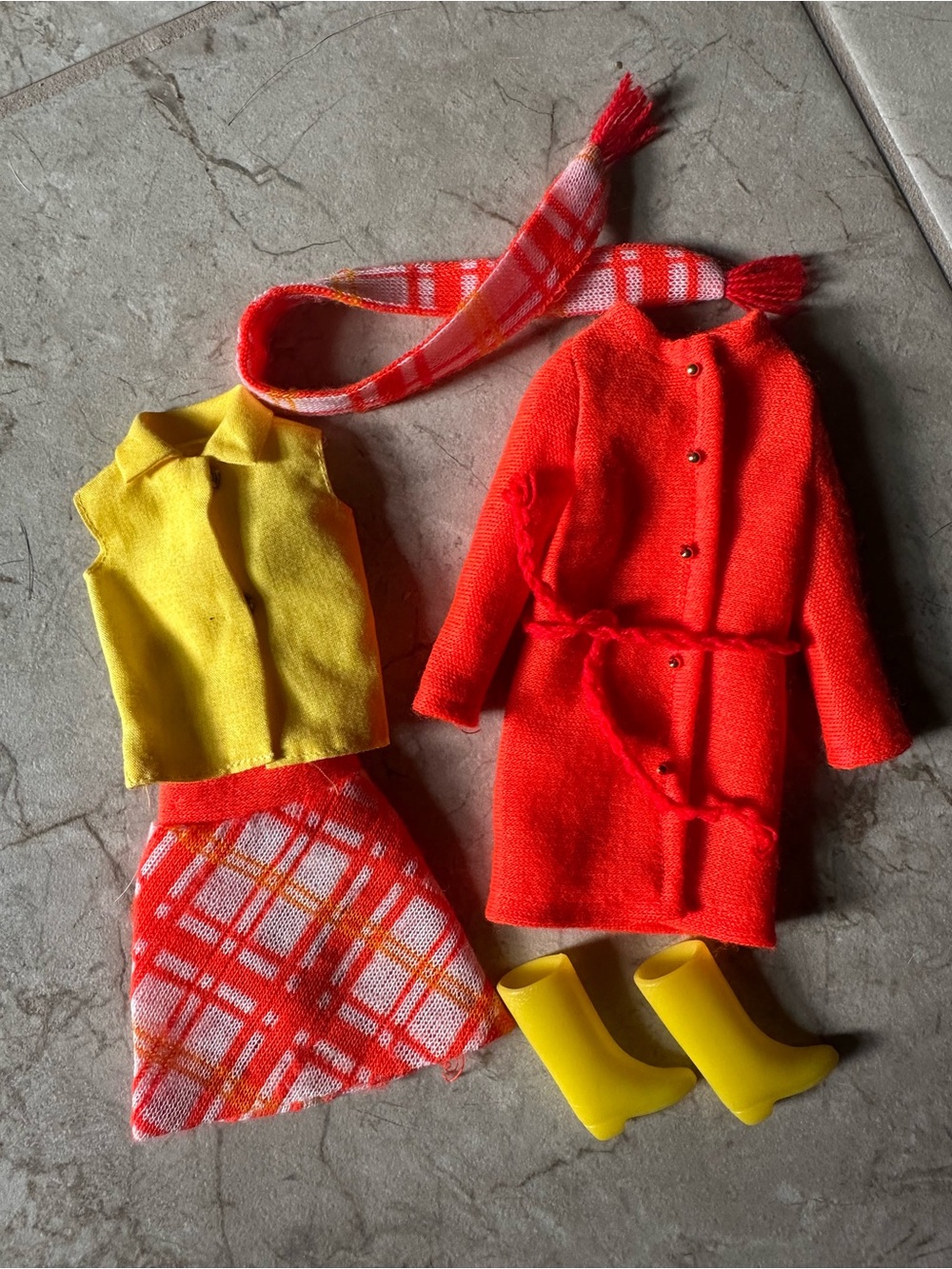 1970 Barbie Anti-Freezers outfit #1464 complete belted coat, scarf boots skirt t - Picture 2 of 14